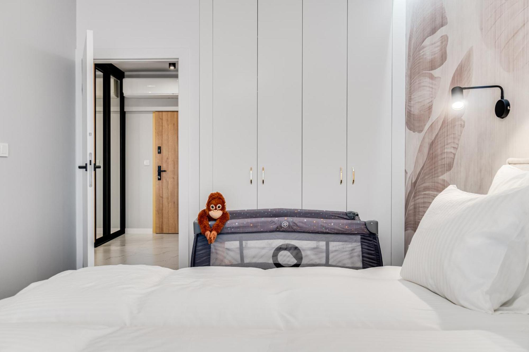 Rent Invest - Quorum Parking Klimatyzacja Apartamento *