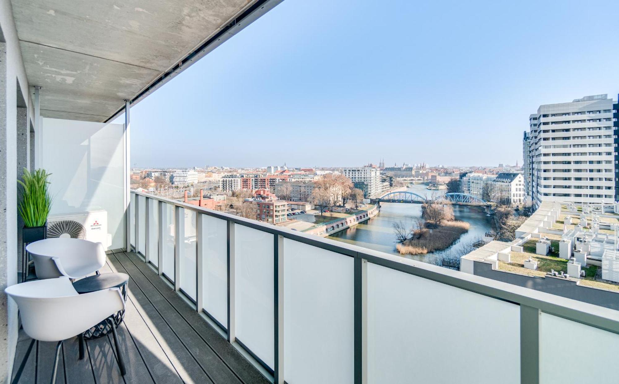 Rent Invest - Quorum Parking Klimatyzacja Apartamento