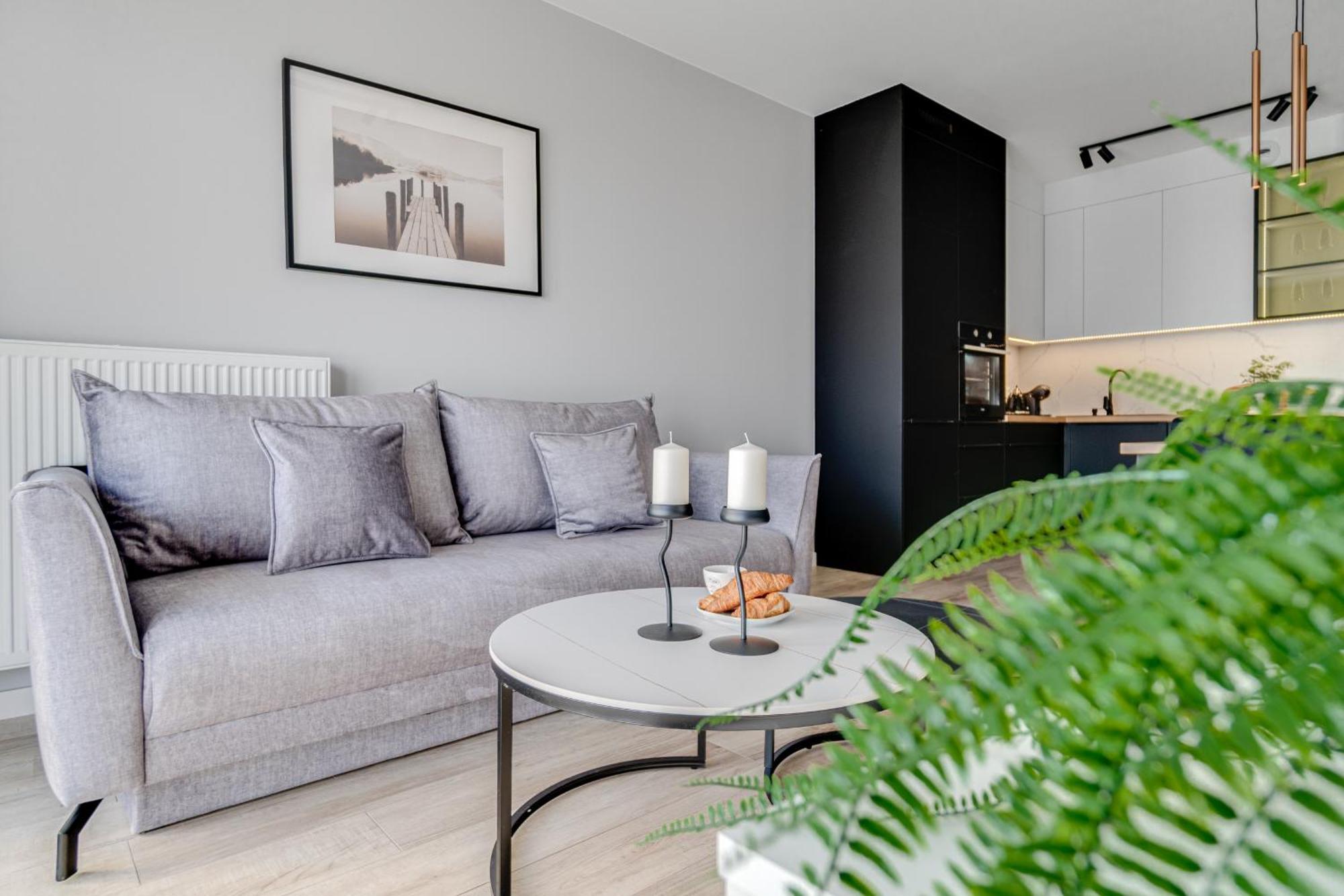 Rent Invest - Quorum Parking Klimatyzacja Apartamento