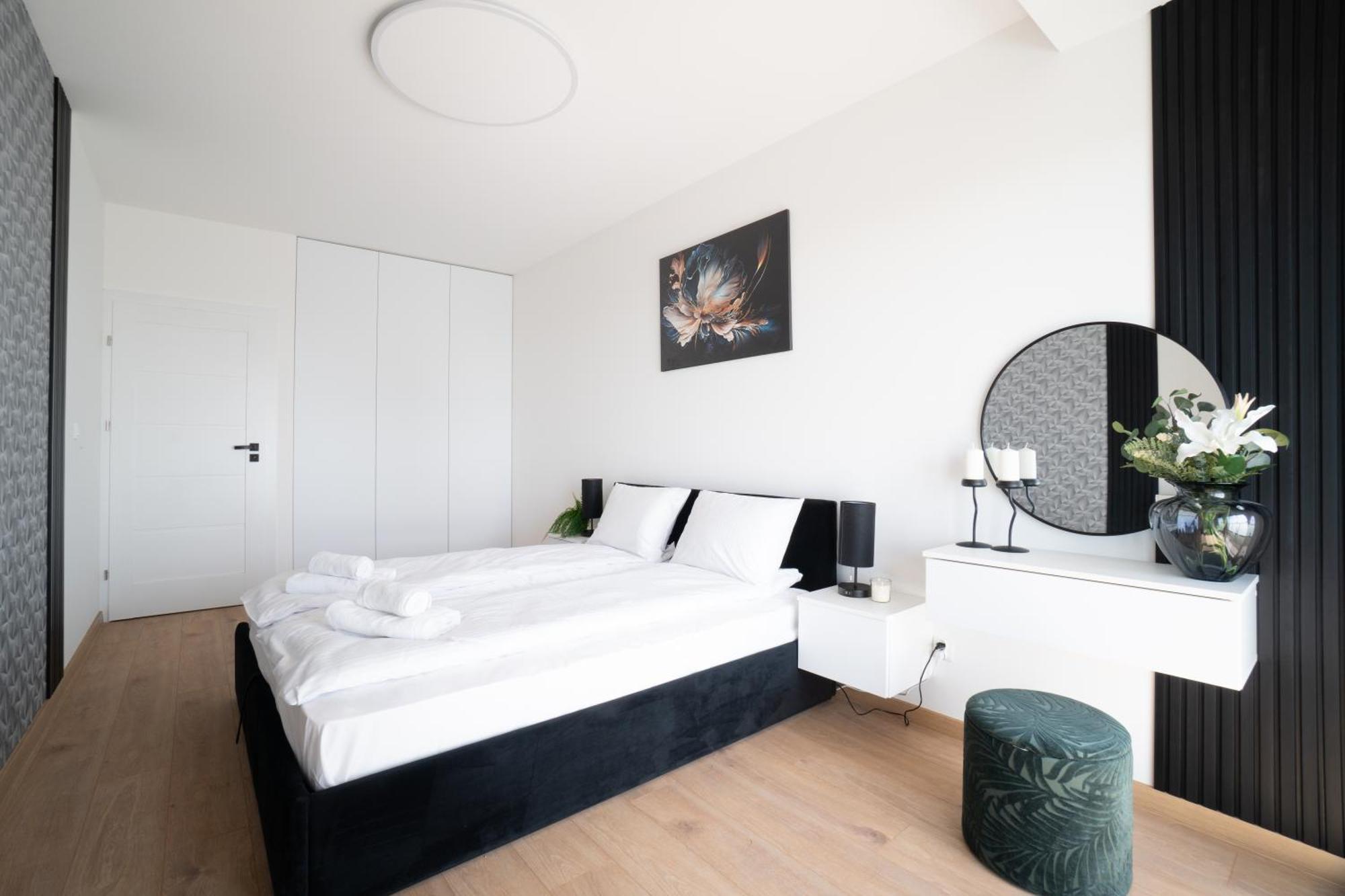 Rent Invest - Quorum Parking Klimatyzacja Apartamento *