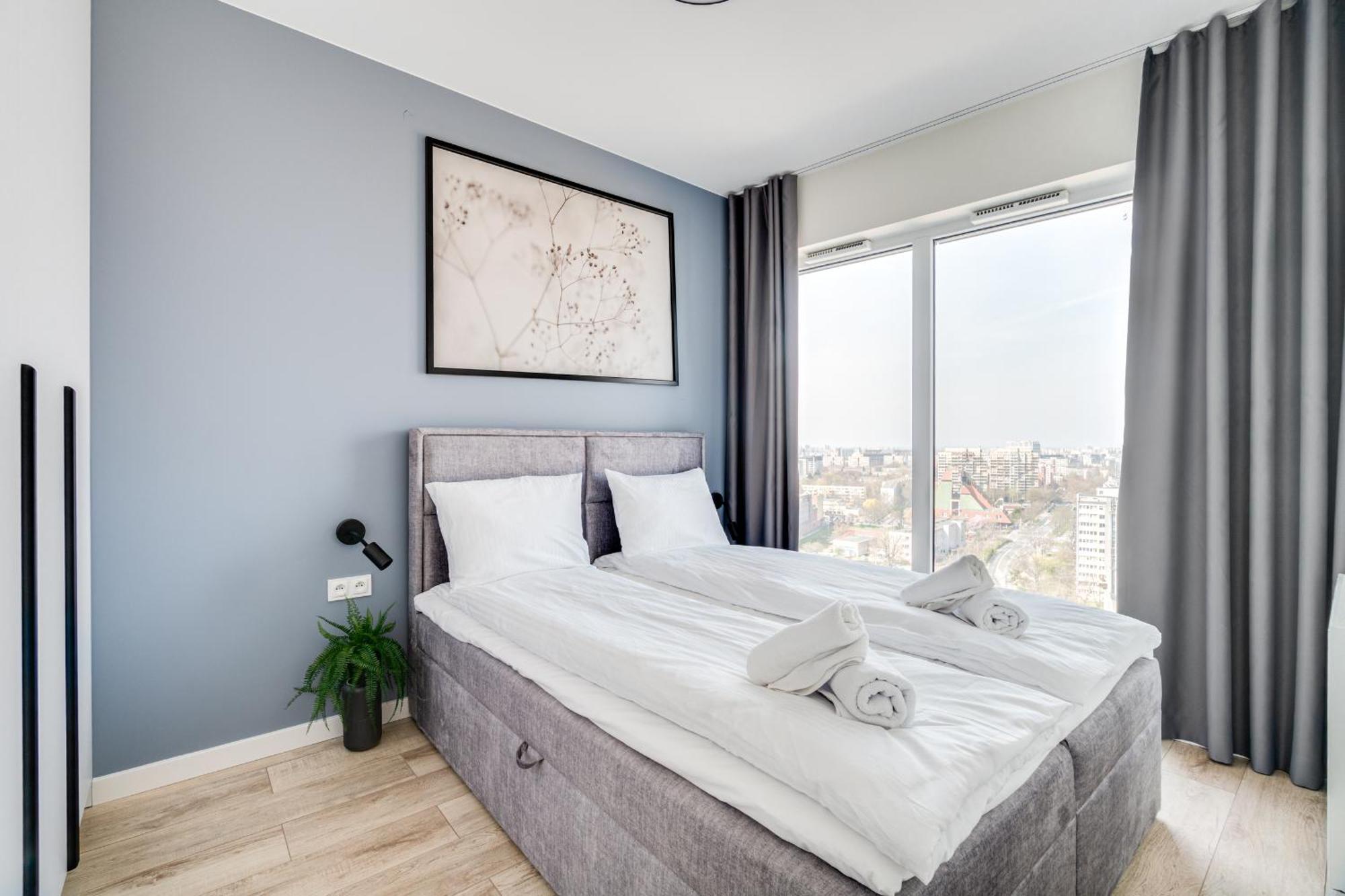 Rent Invest - Quorum Parking Klimatyzacja Apartamento